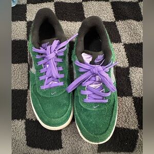 Nike Green Suede Sneakers with Purple Laces 2Y